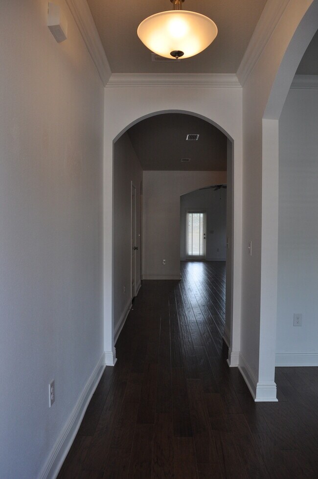 Building Photo - 493 Cocobolo Dr