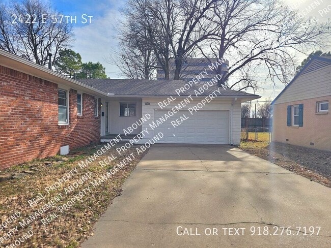 Building Photo - 2422 E 57th St