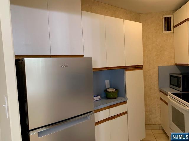 Building Photo - 1450 Palisade Ave