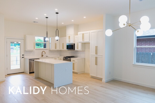 Building Photo - 509 Beechwood Way