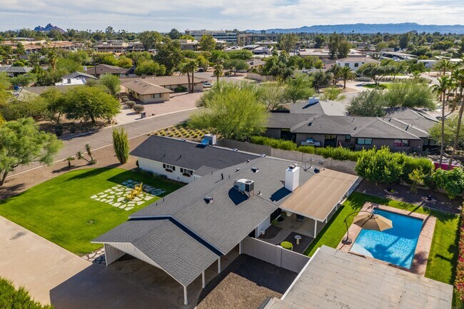 Building Photo - 5214 N 43RD PL