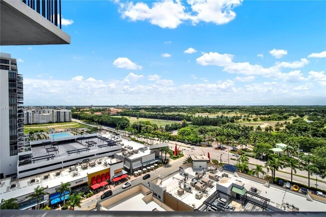 Building Photo - 5300 Paseo Blvd