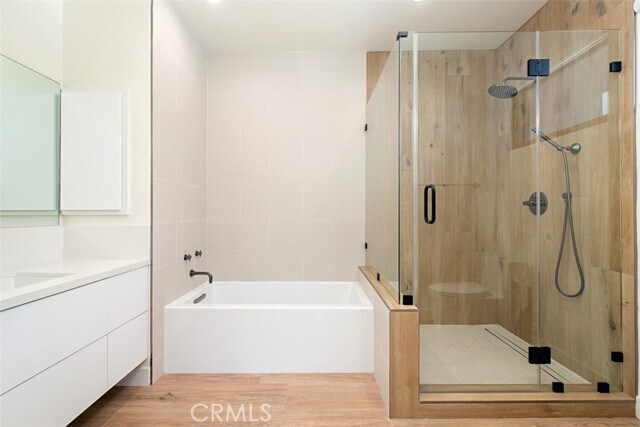 Building Photo - 822 S Plymouth Blvd