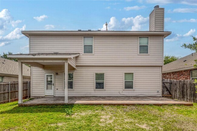 Building Photo - 2702 Tumbling River Dr