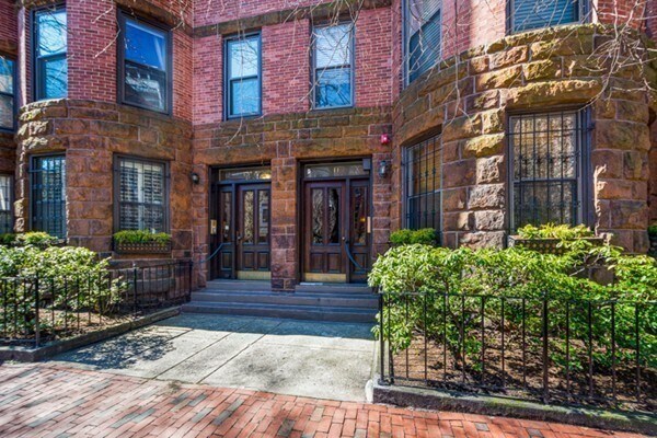 Building Photo - 11 Follen St