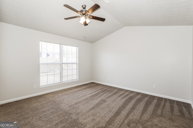 Building Photo - 9430 Sleepy Hollow Ln