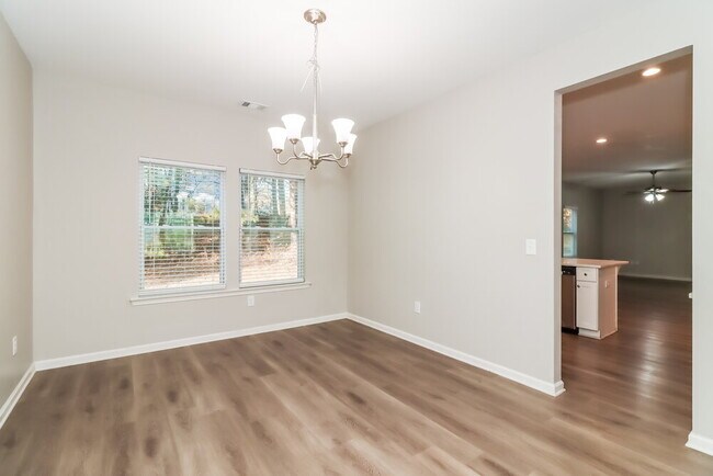 Building Photo - 72 Hamilton Blvd NW