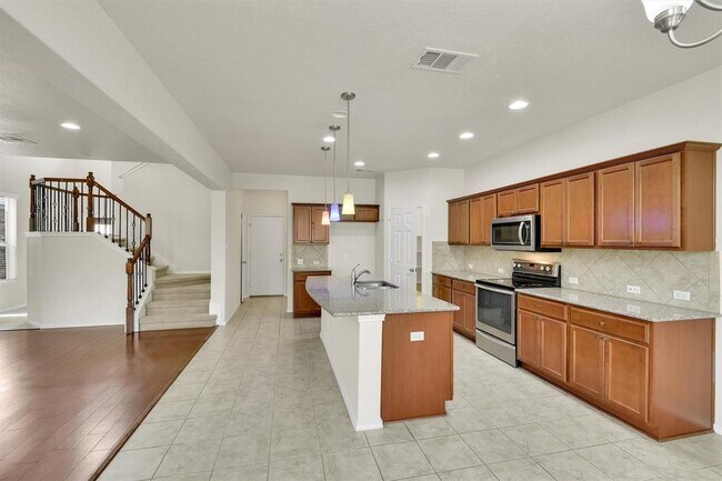 Building Photo - 16324 Copper Ellis Trace