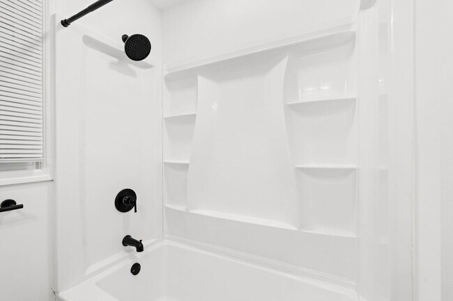 Building Photo - 14 Olean Ave