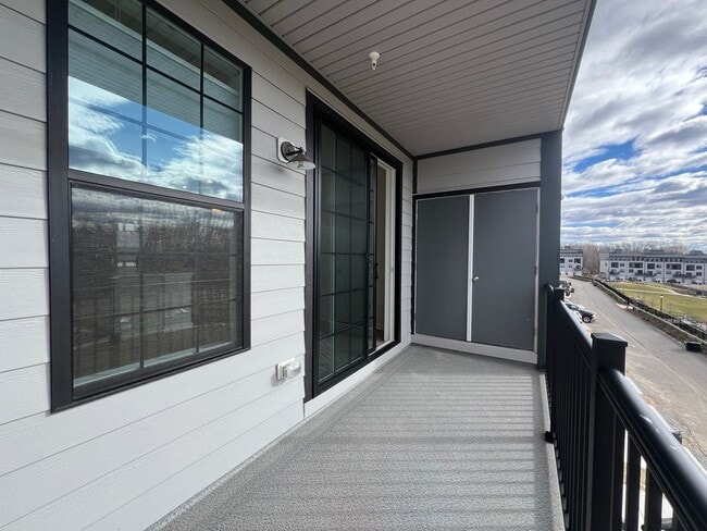 Building Photo - 13292 Coalfield Station Ln