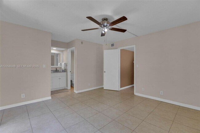 Building Photo - 2930 SW 87th Terrace