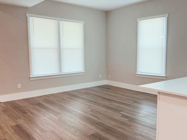 Building Photo - New construction 1/1 in the Heart of Atlanta!