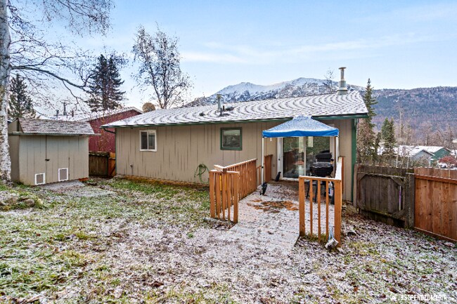 Building Photo - 9202 Cam Island Cir