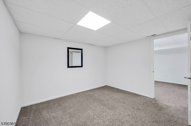 Building Photo - 46 Gordon Cir