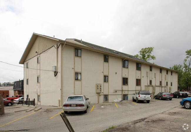 Building Photo - 47-49 E 18th Ave