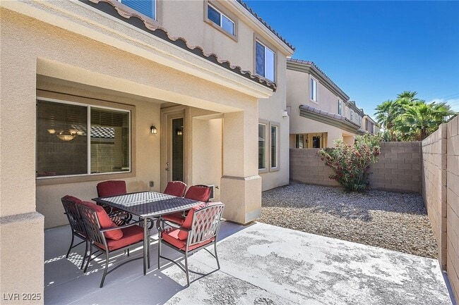 Building Photo - 6160 Sugartree Ave