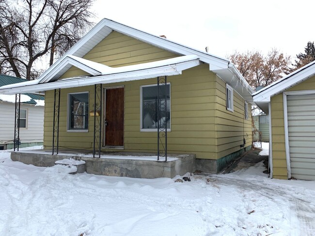 Primary Photo - 2 Bed / 1 Bath Home w/ 1 Car Garage - Idah...