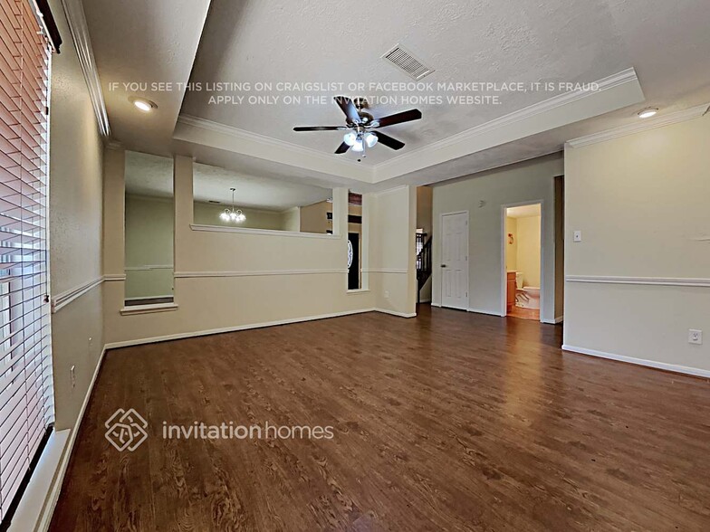 Building Photo - 15107 Dawnbrook Dr