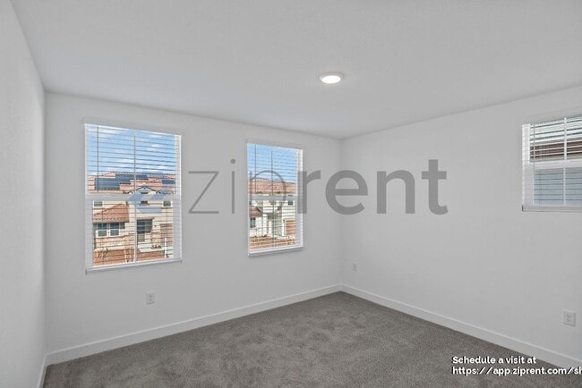 Building Photo - 426 Gold Coast Rd