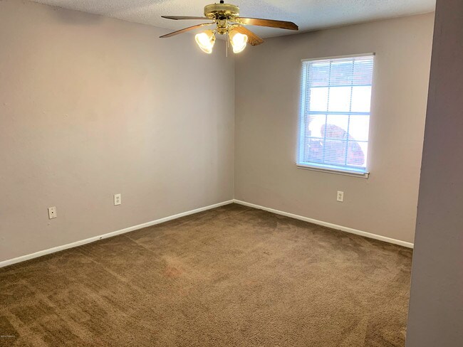 Building Photo - 326 Guilbeau Rd