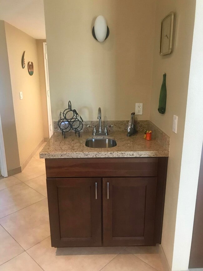 Building Photo - 3505 Ridgeview Cir S