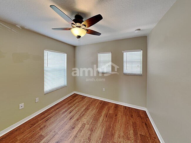 Building Photo - 18804 Sunterra Dr
