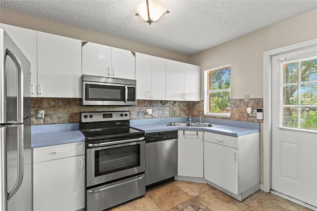 Building Photo - 1022 Disston Ave