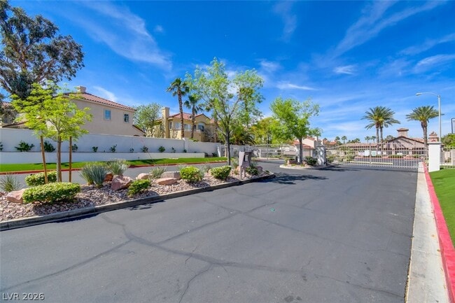 Building Photo - 1782 Tanner Cir