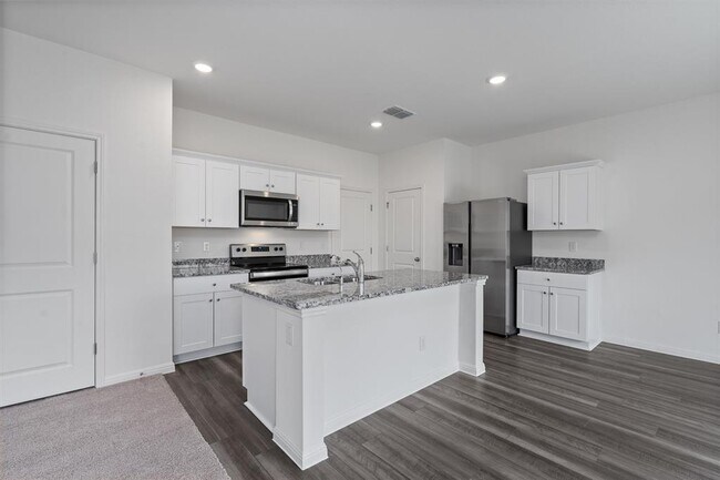 Building Photo - 109 Blackbear Dr