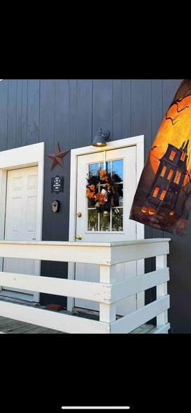 Building Photo - 15 S Main St