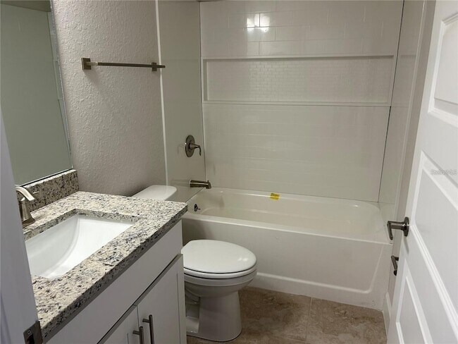 Building Photo - 2679 Englewood Rd