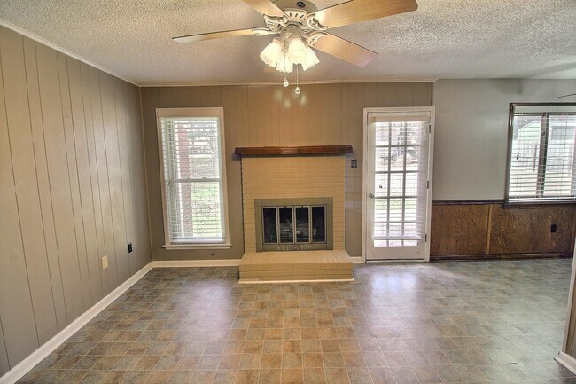 Building Photo - 1153 Verlington Dr