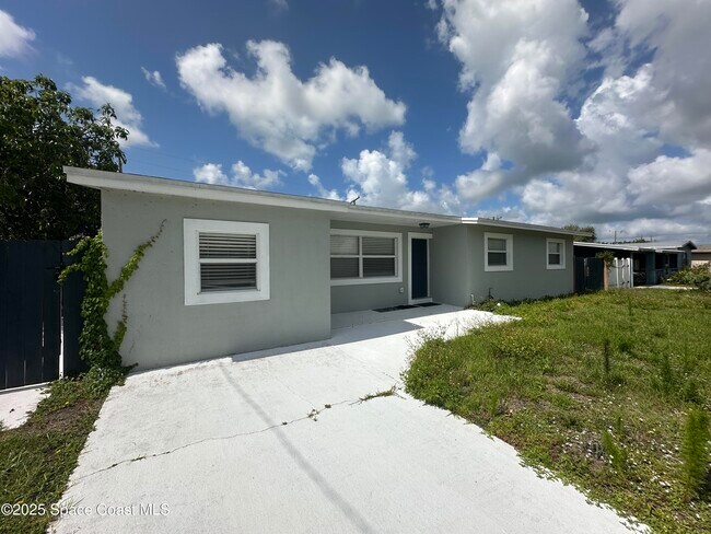 Primary Photo - 1160 Martha Lee Ave
