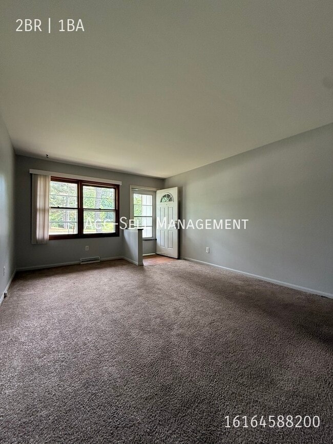 Building Photo - 1411 52nd St SE