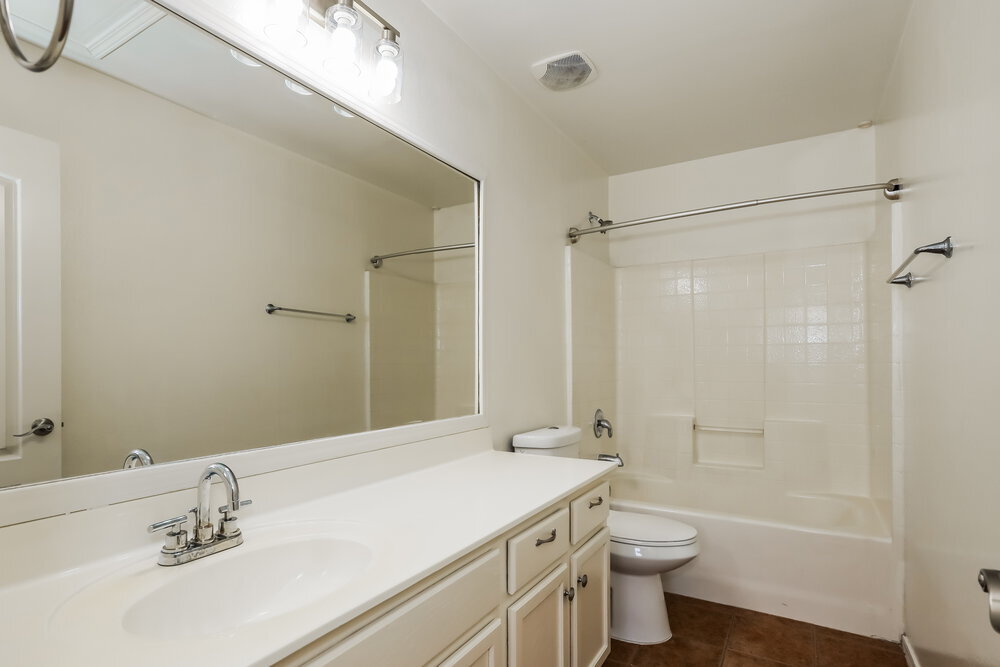 Building Photo - 17378 W Holland Ln