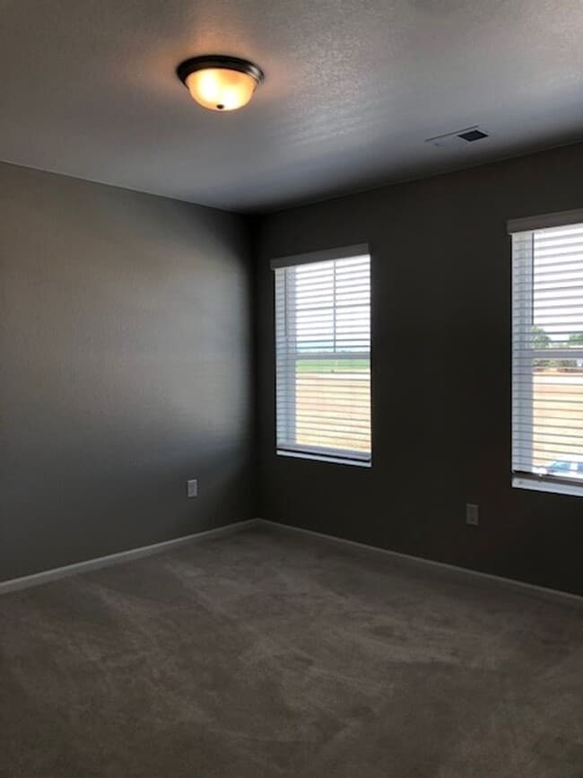 Building Photo - Beautiful Newer Home in Berthoud – 3 Bedrooms + Study, Loft, Large Yard, Pet Friendly