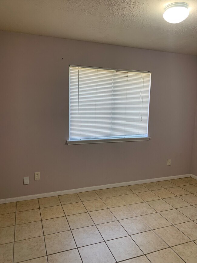 Building Photo - 6722 Highwind Bend Ln