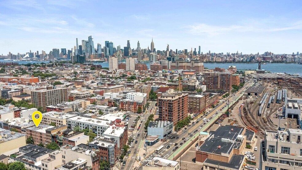 Building Photo - 77 Jefferson St