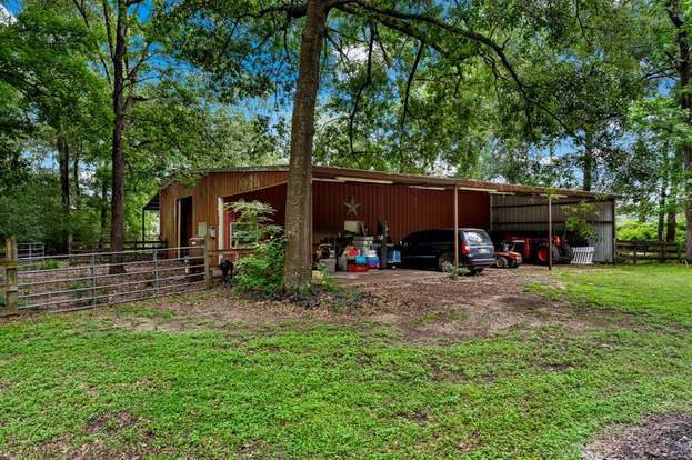 Building Photo - 900 Springwood Dr