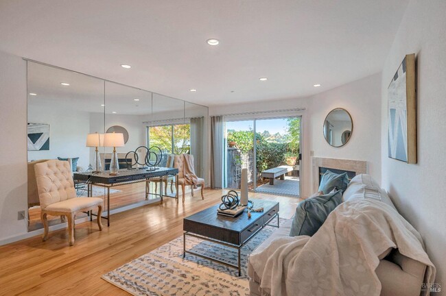 Building Photo - 16 Duxbury Cove