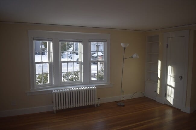 Building Photo - 60 Park St