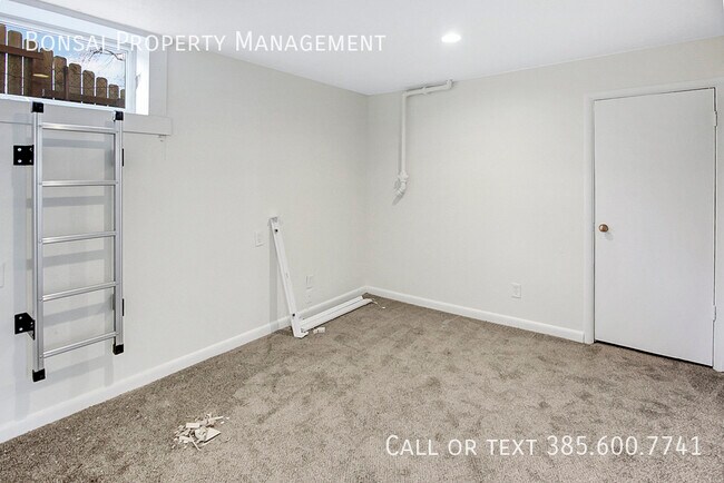 Building Photo - 1430 Denver St