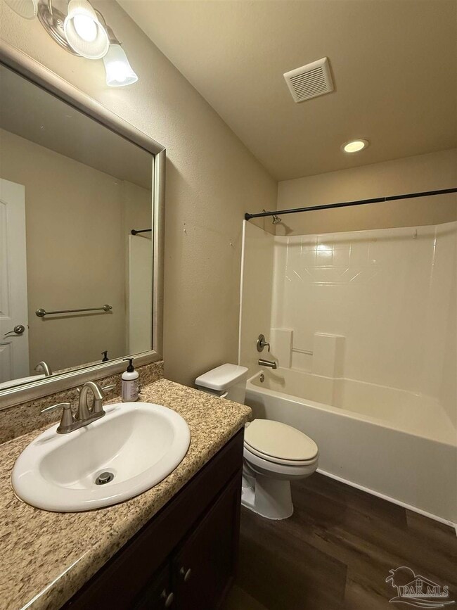 Building Photo - 4180 Hazelhurst Dr