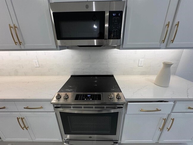 Building Photo - 16001 Grafton Wy