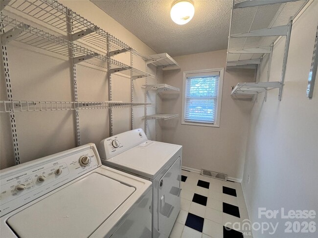 Building Photo - 149 Lytton Farm Rd