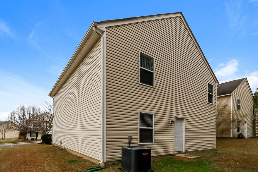 Building Photo - 1124 Ballina Way