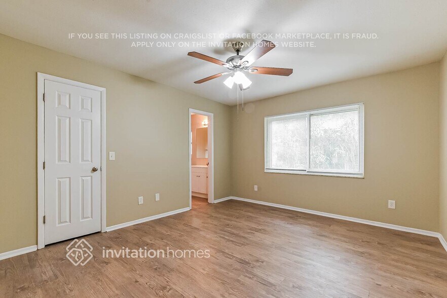 Building Photo - 7314 Tree Ln