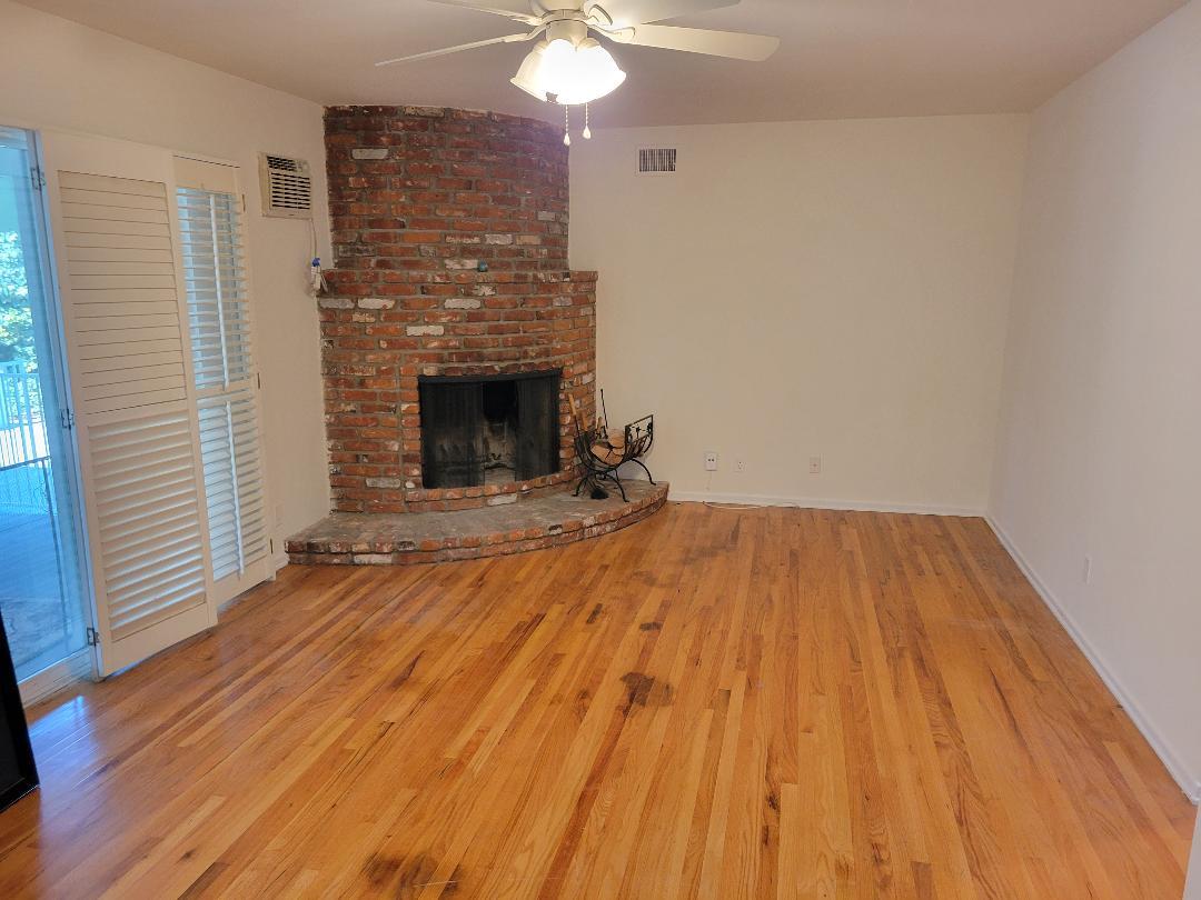 Building Photo - 20412 Londelius St