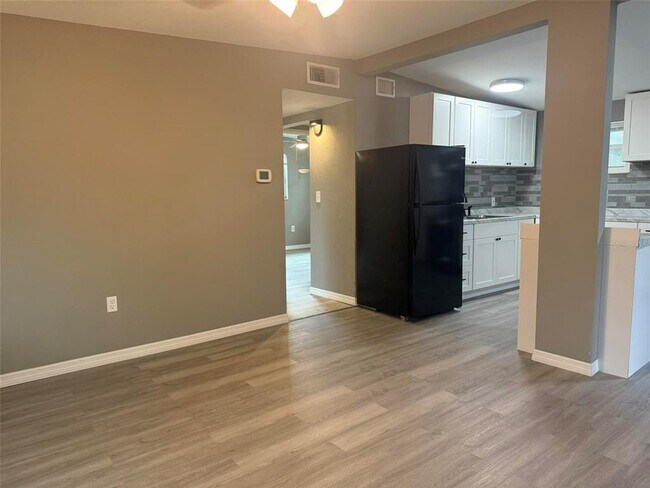 Building Photo - 8096 Rose Terrace N