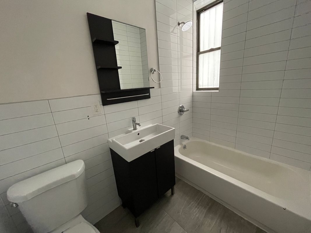 Building Photo - 312 W 121st St